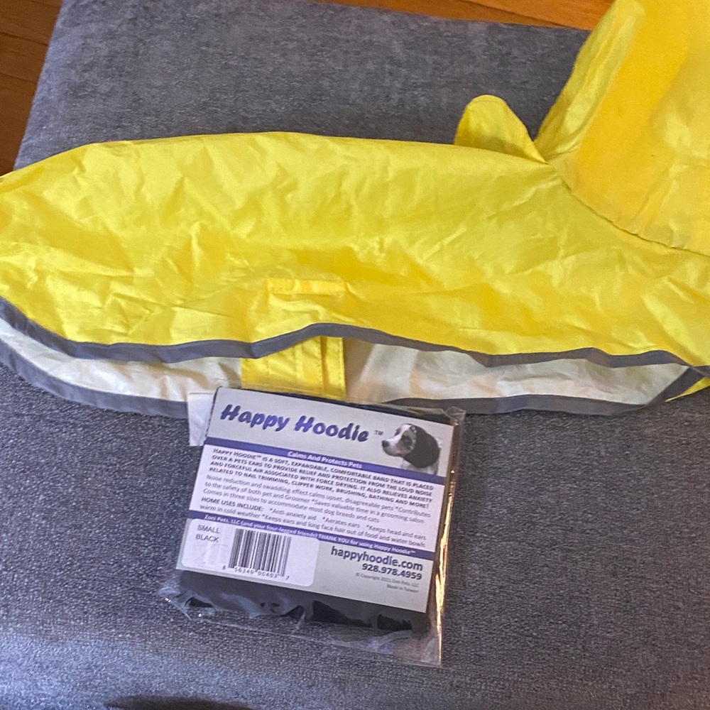 Yellow Dog Raincoat plus happy hoodie